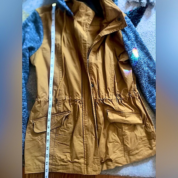 Love Tree Lightweight Drawstring Waist Jacket - Picture 7 of 13